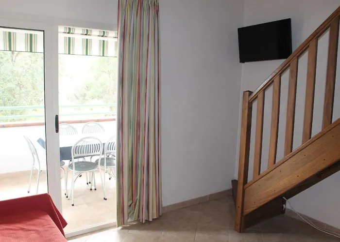 Con 2 Da Letto A 200 M Dalla Linguizzetta