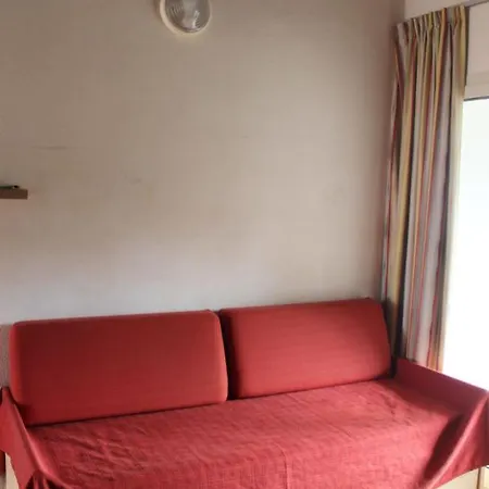 Appartamento Con 2 Da Letto A 200 M Dalla *