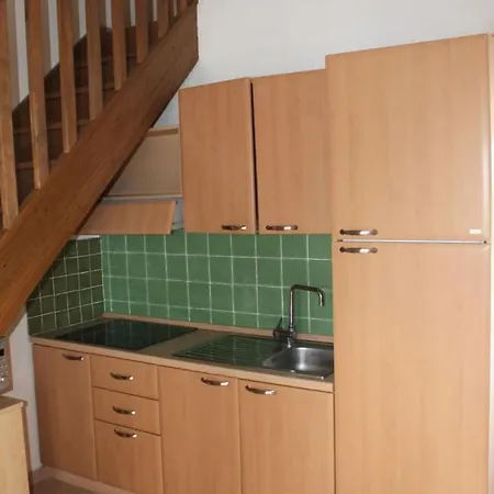 Con 2 Da Letto A 200 M Dalla Linguizzetta