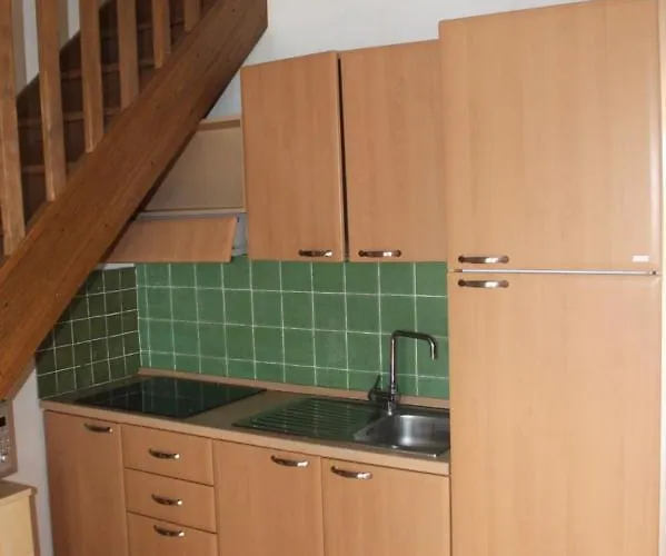 Con 2 Da Letto A 200 M Dalla Linguizzetta