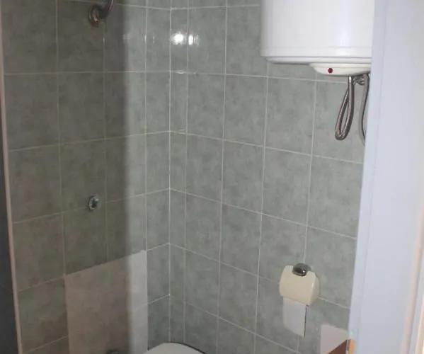 Apartamento Con 2 Da Letto A 200 M Dalla